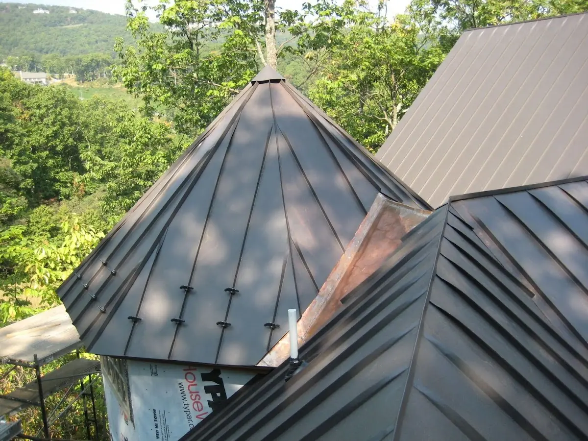 Professional Roof Tarp Installation by Craftsman Roofing in Brier